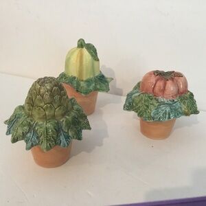 Vegetable tops pots. Decorative. Vintage. Made in Italy